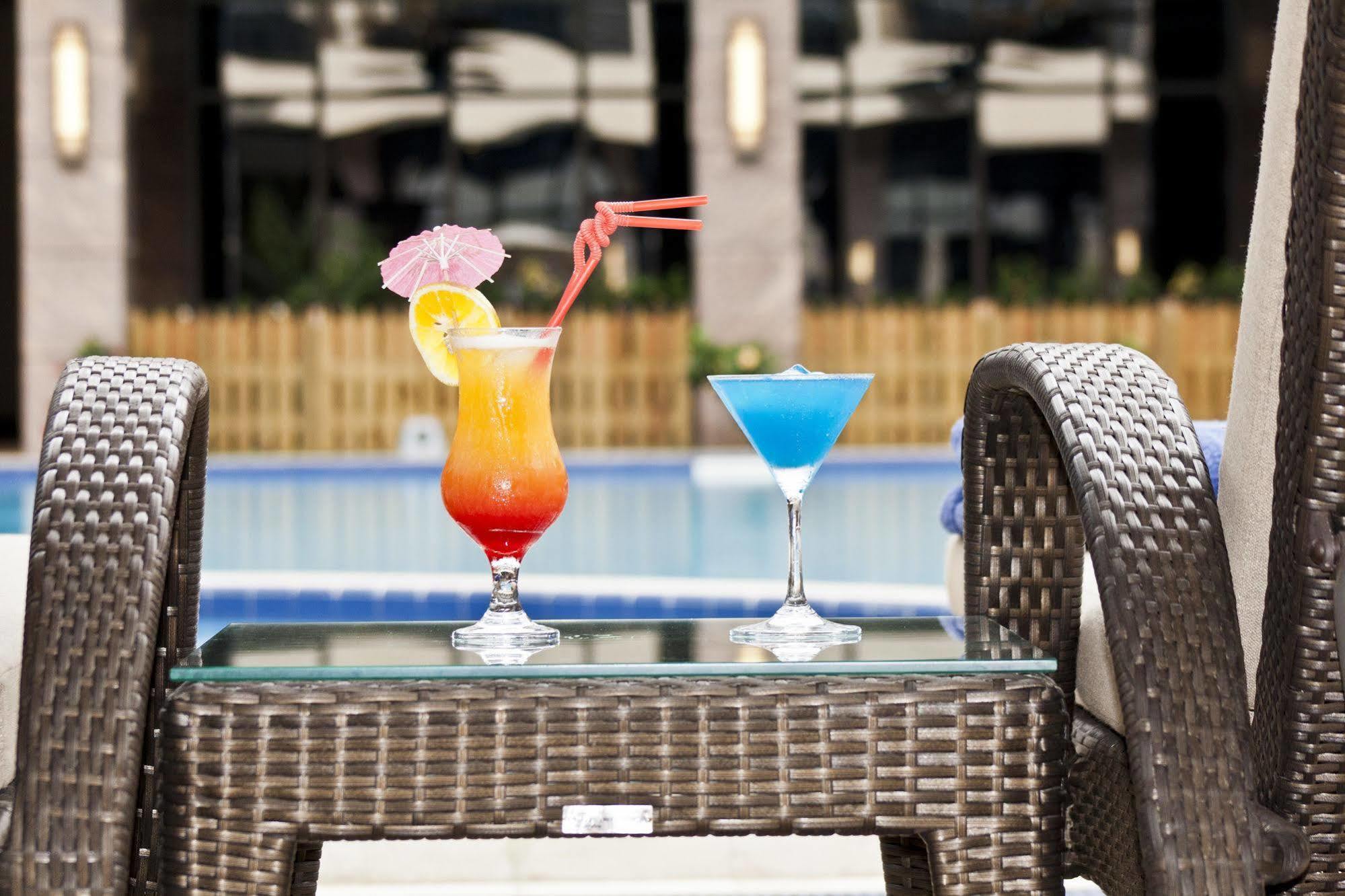 Tang Palace Hotel Άκρα Εξωτερικό φωτογραφία